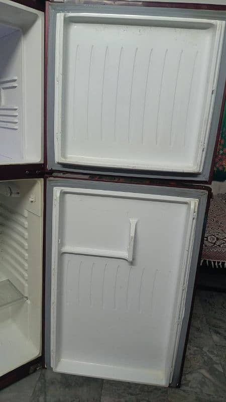 Orient Glass door refrigerator 3