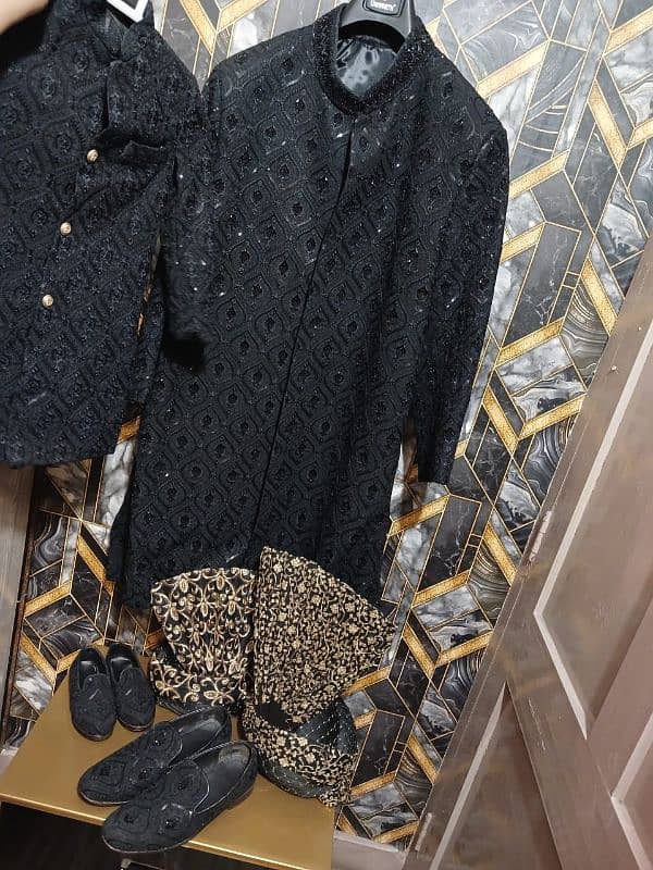 sherwani For the groom nd shaballah with all Assessories 0