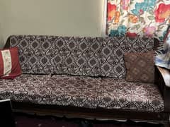 5 seater Wooden sofa set in throw away prices