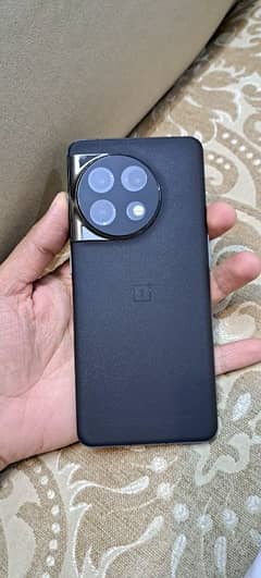 one plus 11 pta