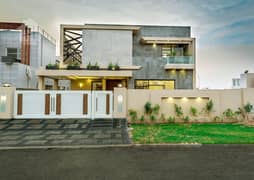 1 Kanal Luxury Modern Design Slightly Used House For Sale In DHA Phase 5 Lahore. Prime Location Near To Park / Jalal Sons