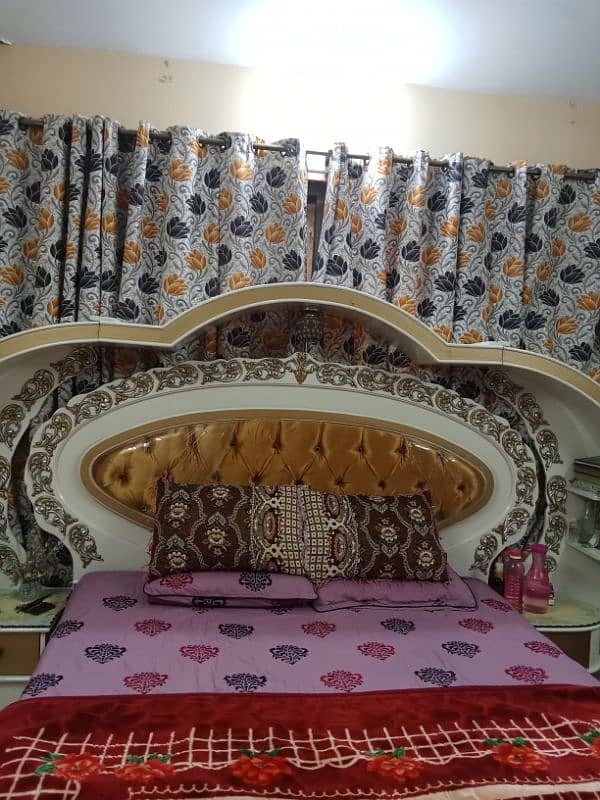 Good condition Deco Furniture bed room set for sale in karachi 0