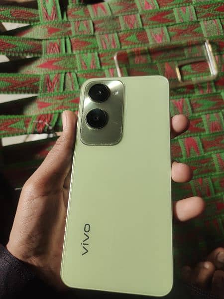 vivo y18 1