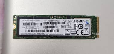 SAMSUNG 256GB M. 2 NVMe SSD