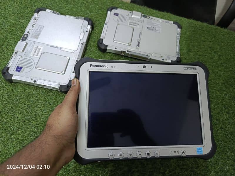 Panasonic Rugged TOUGHPAD FZ-G1 Rugged Tablet i5 256GB 8GB 2