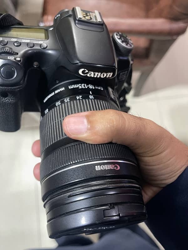 canon 70D DSLR camera with wifi 4