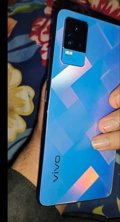 vivo V21e 10/10 condition whatsap 03247471732