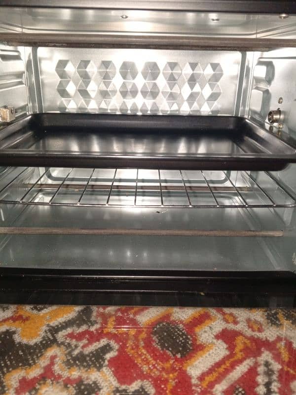 baking oven good condition fawar chock 3