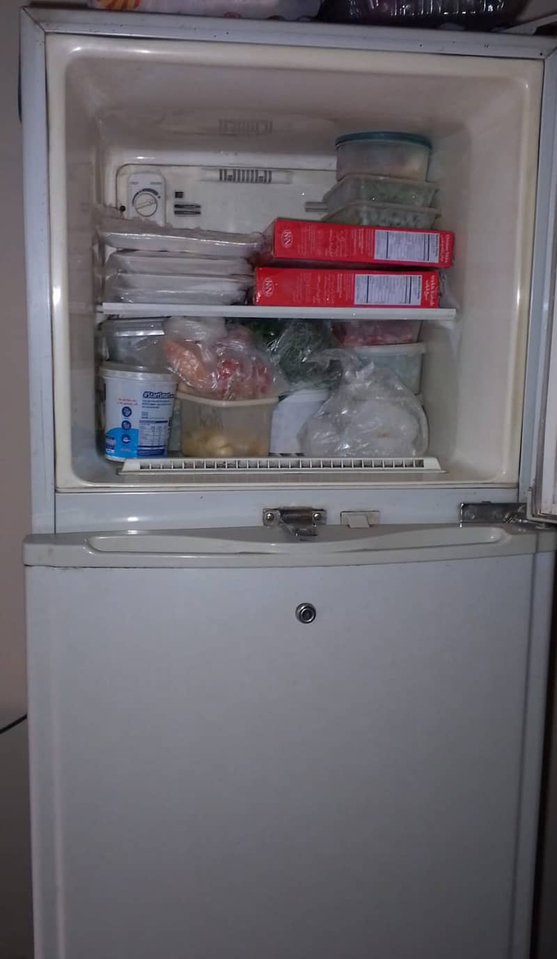 LG Double door Refrigerator Model no 282 2