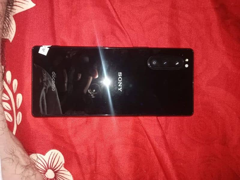 Sony experia 5 mark 3 condition 10\10 ram 6 storage 64 2