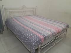 Iron King size bed