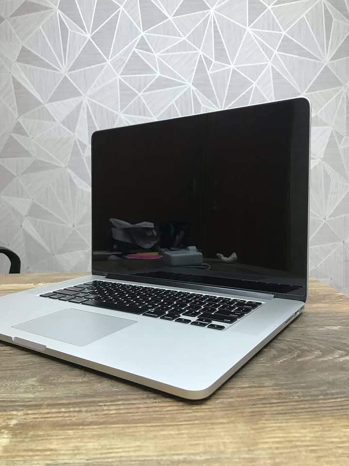 Macbook pro 2015 | Lush Piece | 16 /512 GB | 15 inch" 2