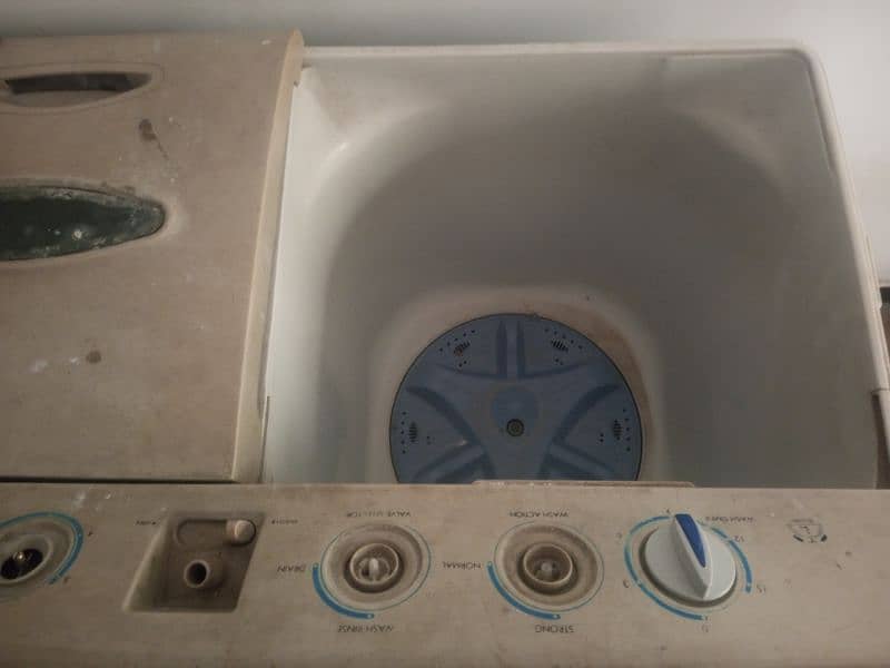 Dawlance washing machine and dryer 5