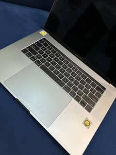 Apple Macbook Pro - 2017