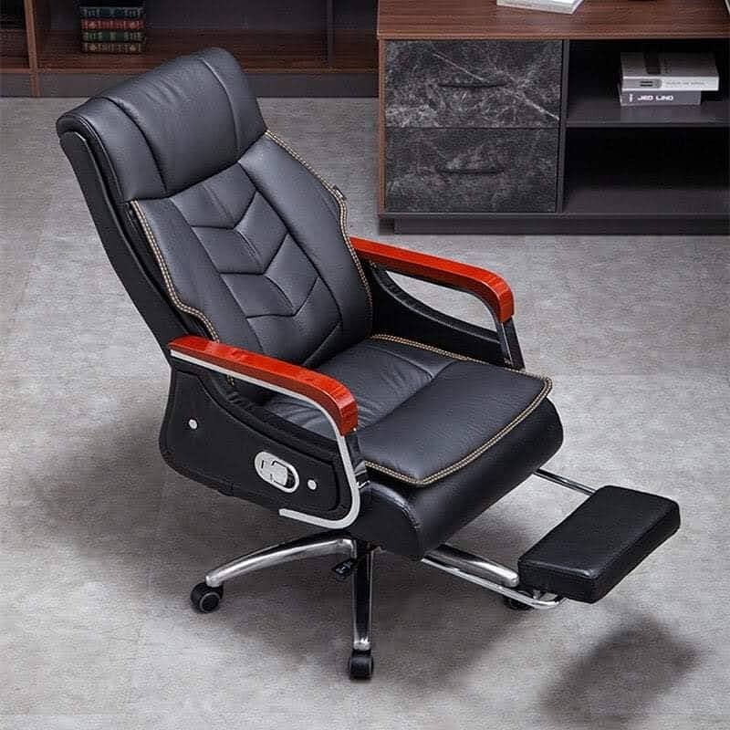 High Back Luxury Executive Boss Chair at Low price in Pakistan 4