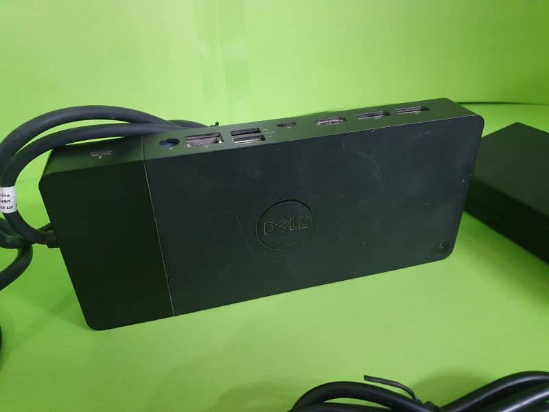 *Dell Docking Station Model No WD19TBS* 1