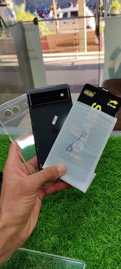 Google pixel 6.8/128. pta aprov. with cover glass