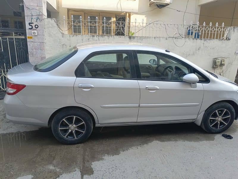 Honda City IDSI 2003 Islamabad reg 16