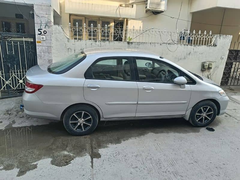 Honda City IDSI 2003 Islamabad reg 4