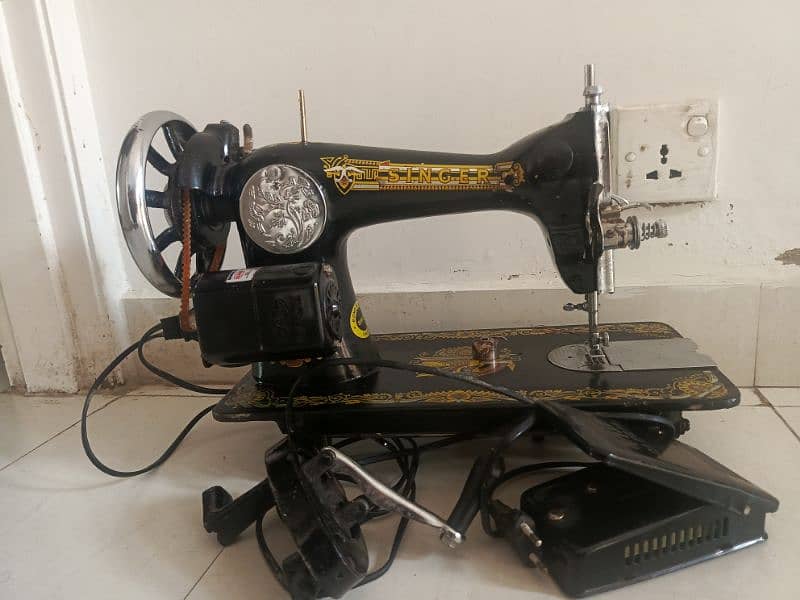 singer sewing machine(03002112474) 0