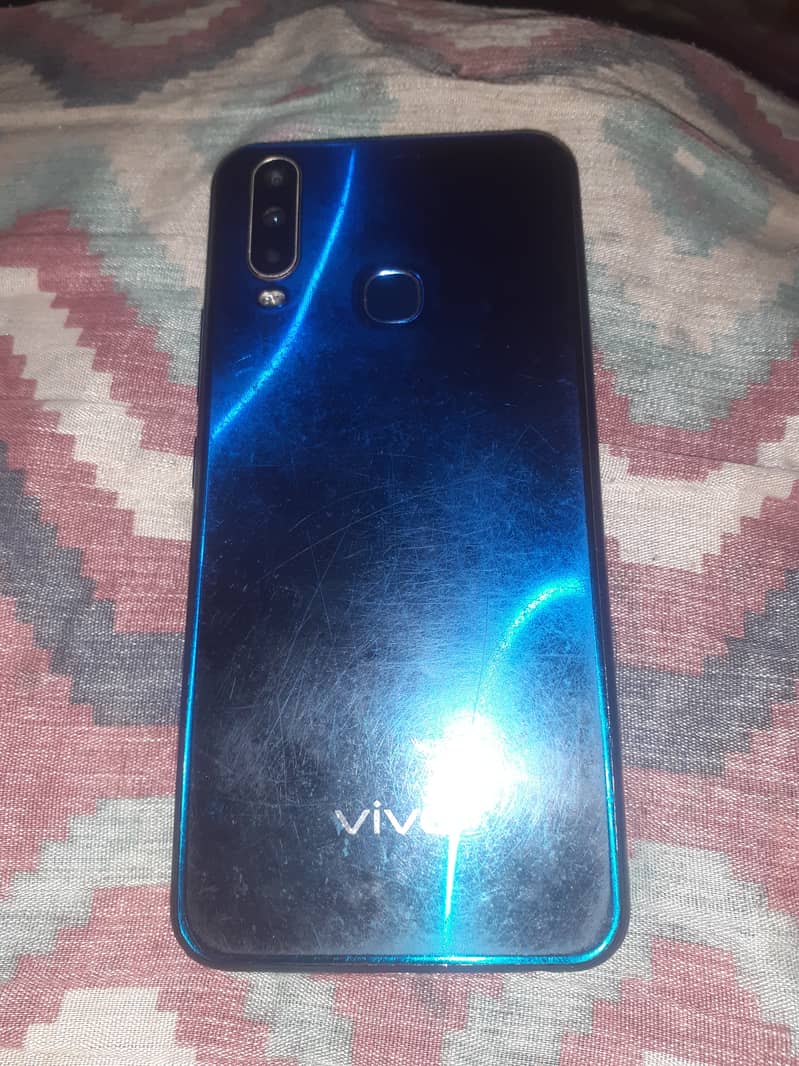 Vivo  ka mobile hay Rs 12,000 or daba nahe hay 1