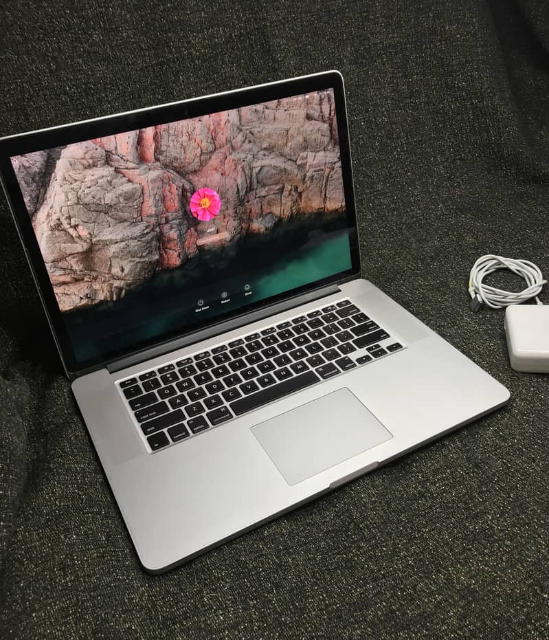 Apple Macbook Pro | Lush Piece LLA | 15 inch" | 512 SSD 1