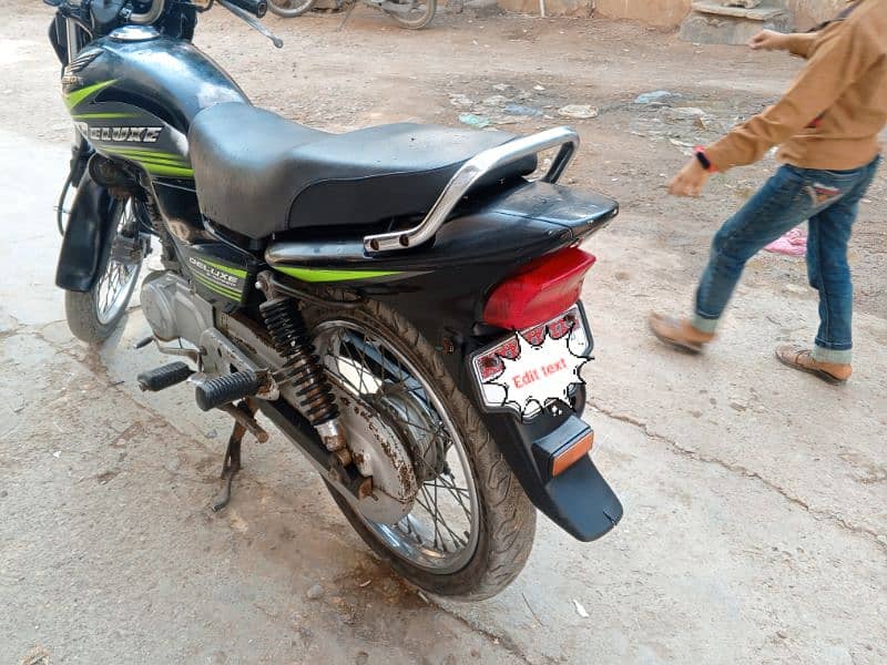 honda deluxe 2016 Karachi number 4