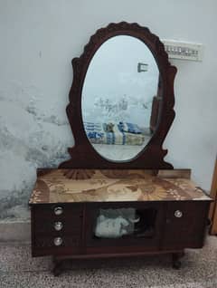 Dressing table