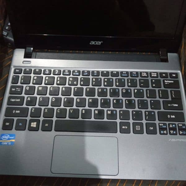 core I5 acer 03317008476 whatsap 0