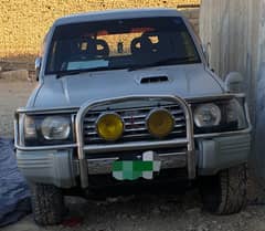 Mitsubishi Pajero 1993