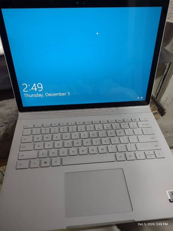 Microsoft surface model 1705 2