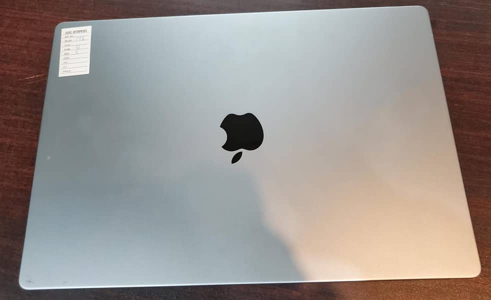 Macbook Pro M1 pro 2021, 16", 16gb ram , 1Tb ssd 0