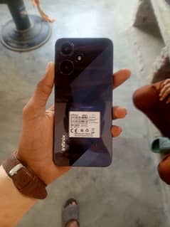 Infinix hit 30 play 4+4/64 gb with box and charger