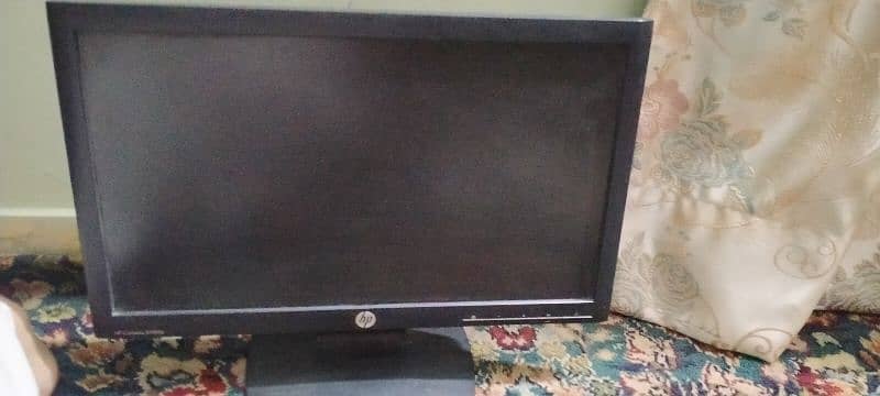 19 inch Hp LCD for sale 0