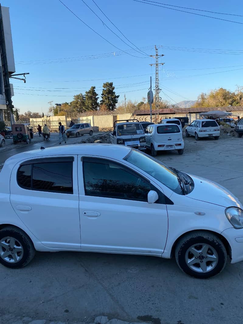 Toyota Vitz 2003 1000cc 6