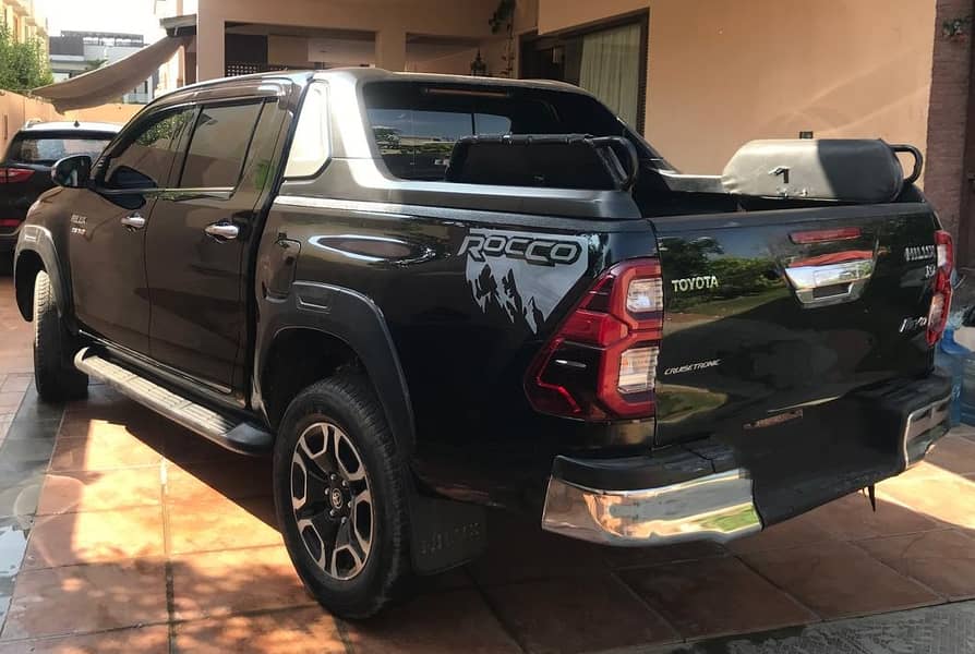 Toyota Hilux 2021 Revo V For sale 3