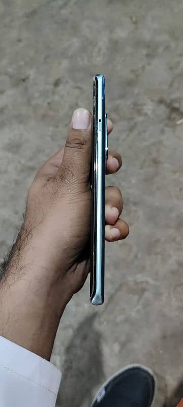 one plus 8 pro 8gb 128gb read add 4