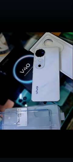 vivo V40