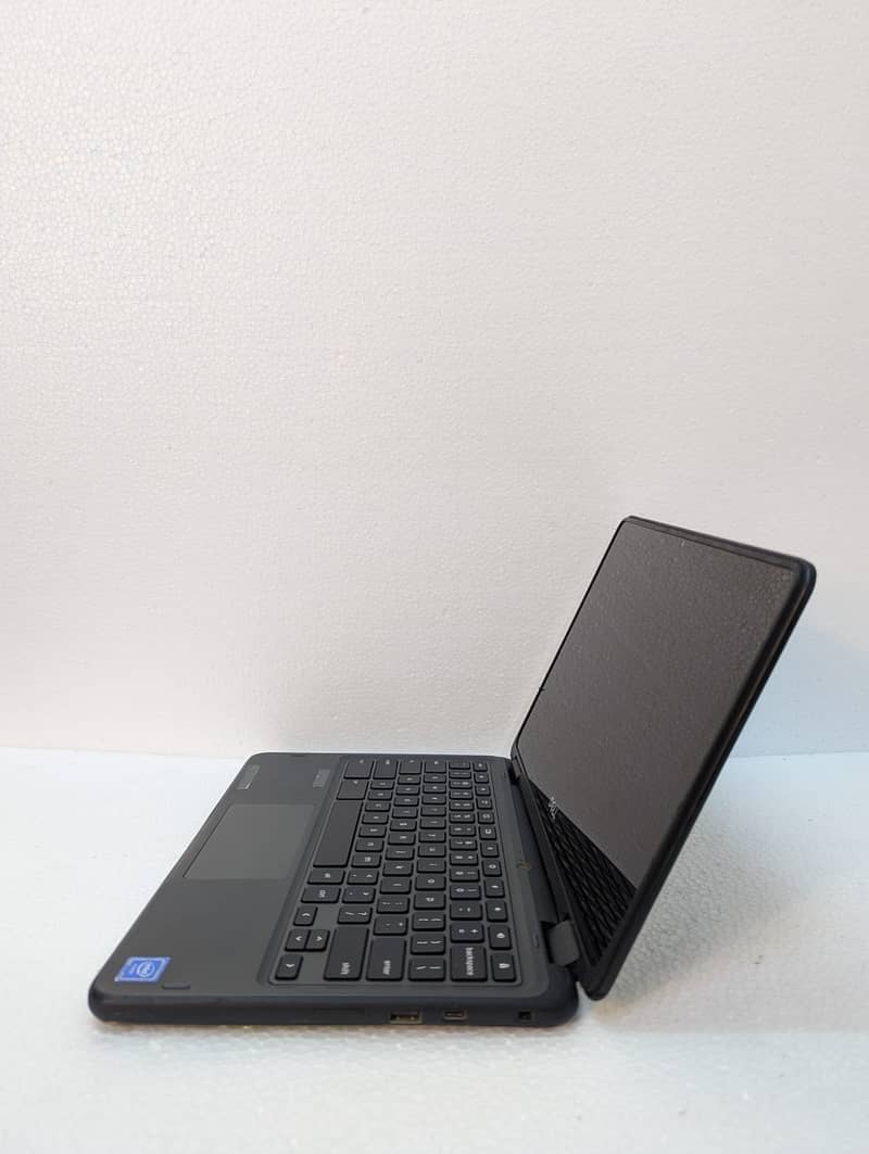 Dell Chromebook 5190 | 2-in-1| 4/32 | 11.6” | x360 Rotatable 4