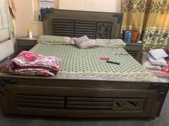 Luxury King-Size Bed – Excellent Condition, Ready for Your Home!