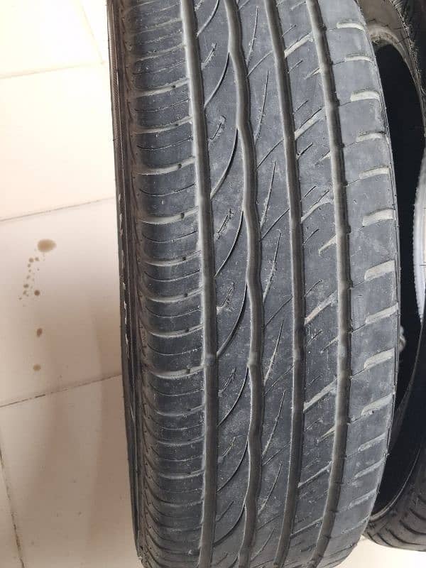 used   Tyre  195 60 16 1