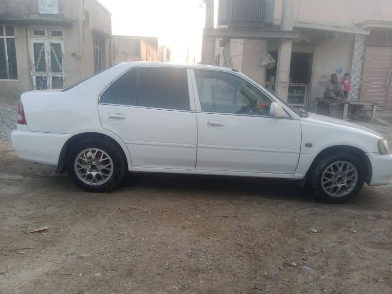 Honda City IDSI 2001 model. . call or Whatsapp 03/07/49/37/4/91/ 2