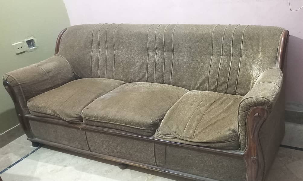 3 Seater Sofa for Sell in 6000 0