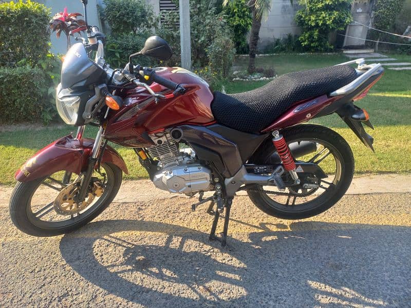 Suzuki GSX 125 1