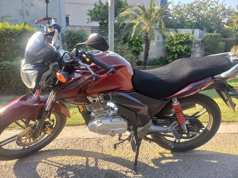 Suzuki GSX 125 4