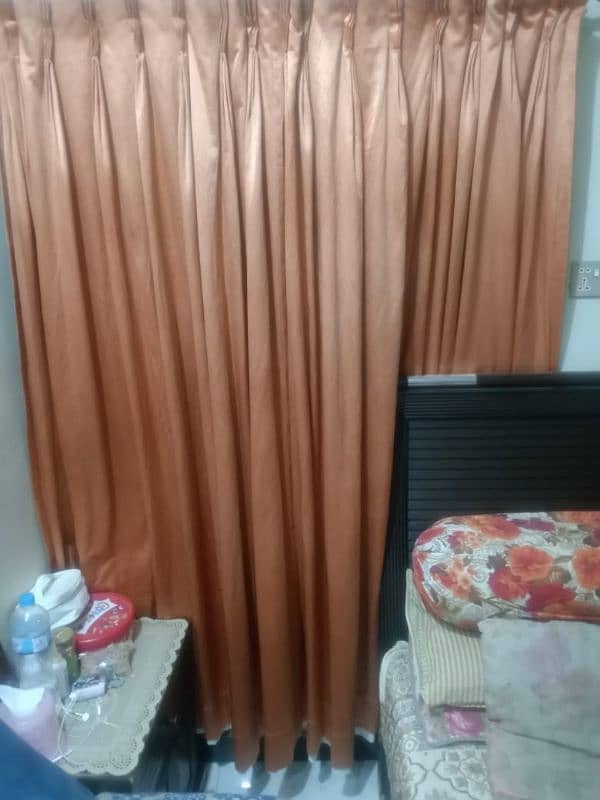 6 curtains double aster each curtain cost 2 thousand 0