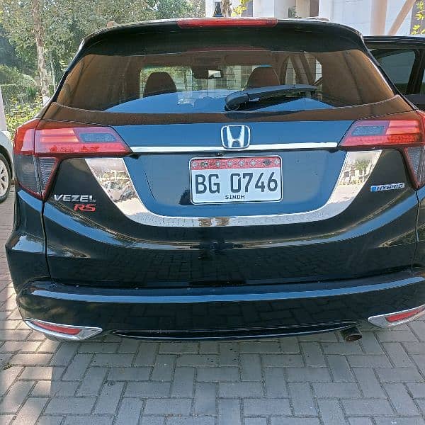 Honda Vezel 2016 Z, Hybrid 13