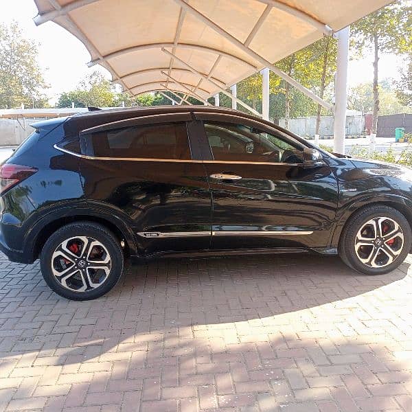 Honda Vezel 2016 Z, Hybrid 17