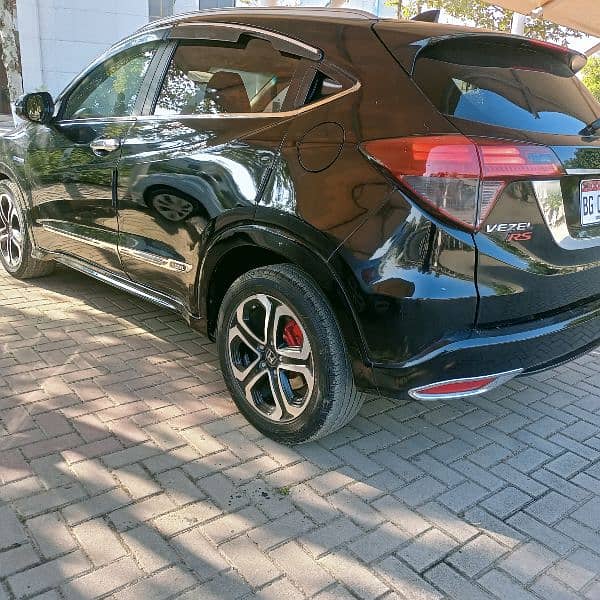 Honda Vezel 2016 Z, Hybrid 19