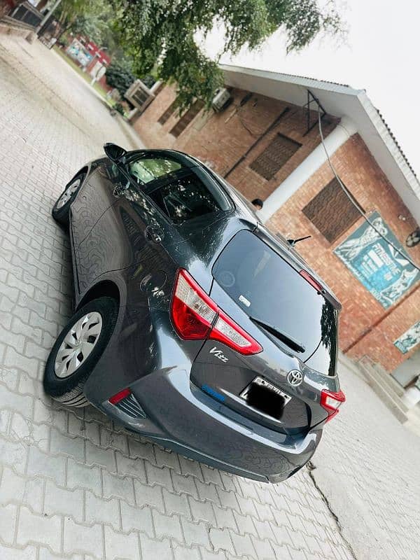 Toyota Vitz 2018 Full Option 9